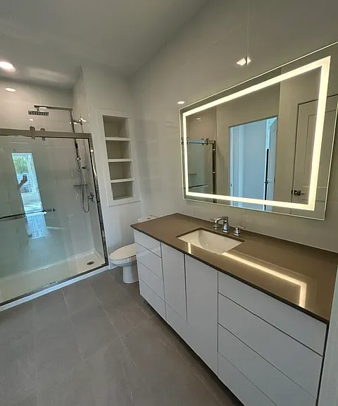 Residences at Sharon Gallery — Photo 129