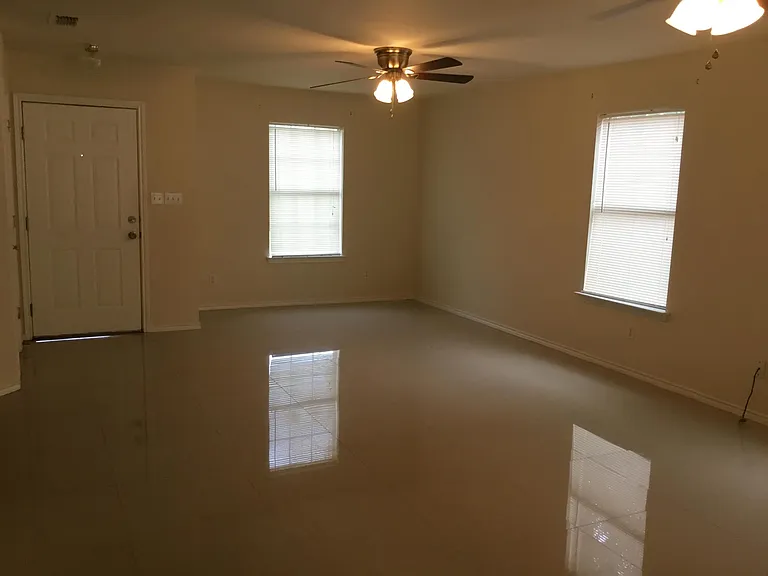13980 Isaiah Ct — Photo 6
