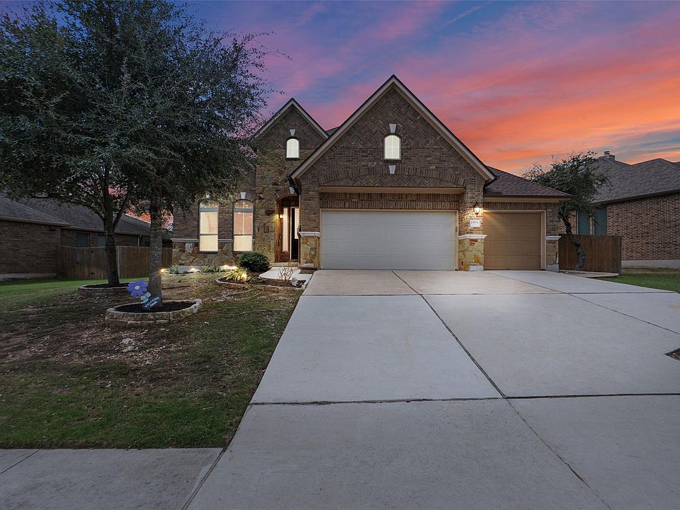 1st image of 13586 Mesa Verde Dr