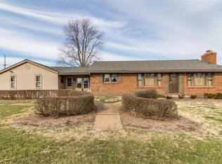 5605 Circle Dr, High Ridge, MO 63049