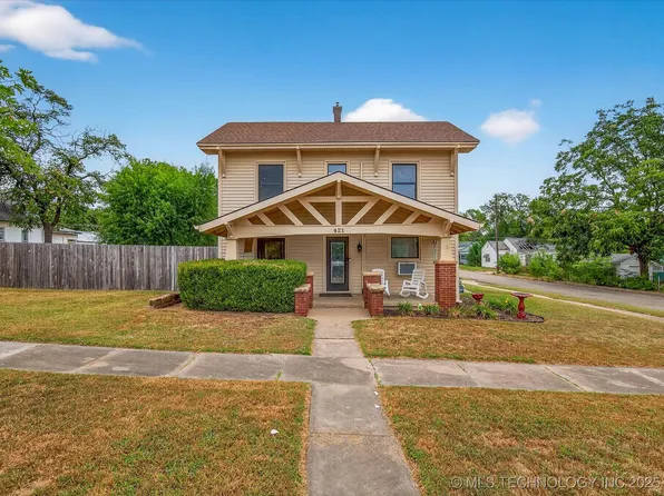 421 E 11th St, Pawhuska, OK 74056
