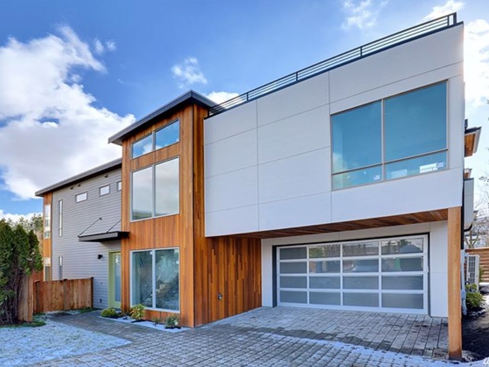 1st image of 206 3rd Ave S