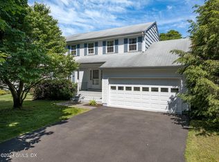 5 Rainbow Dr, Riverside, CT 06878