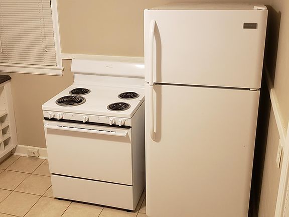 5th image of 7916 Buffalo Ave #4