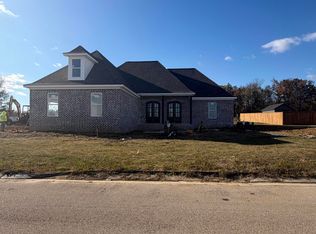 191 Greenhill Dr, Guntown, MS 38849