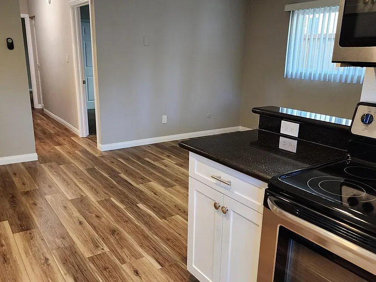 4840 W Mountain View Dr #7 — Photo 6