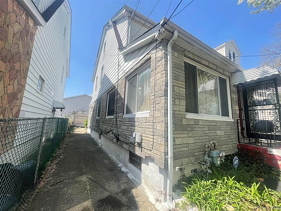 2nd image of 77-14 162nd Street