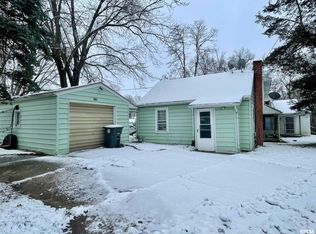 101 Fernwood Ct, East Peoria, IL 61611