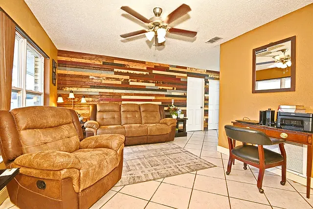530 Bern Ct — Photo 19