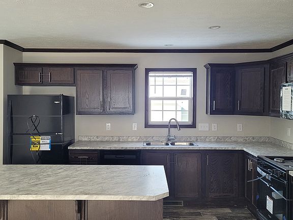 3rd image of 1585 Ray Blvd #560
