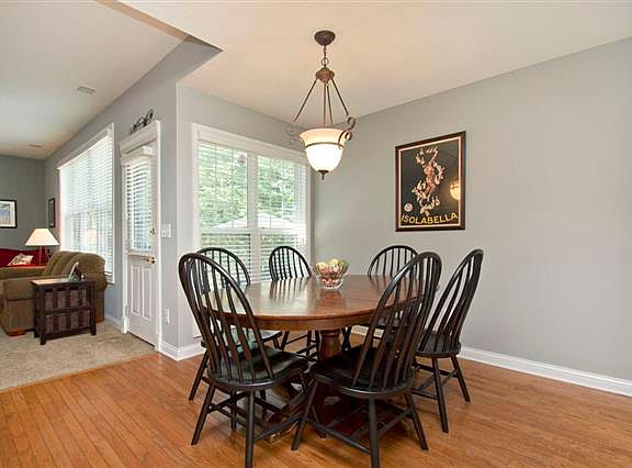 3rd image of 5045 Heath Gate Dr