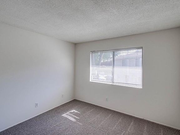 2nd image of 12148 Wintergreen Dr Unit 3