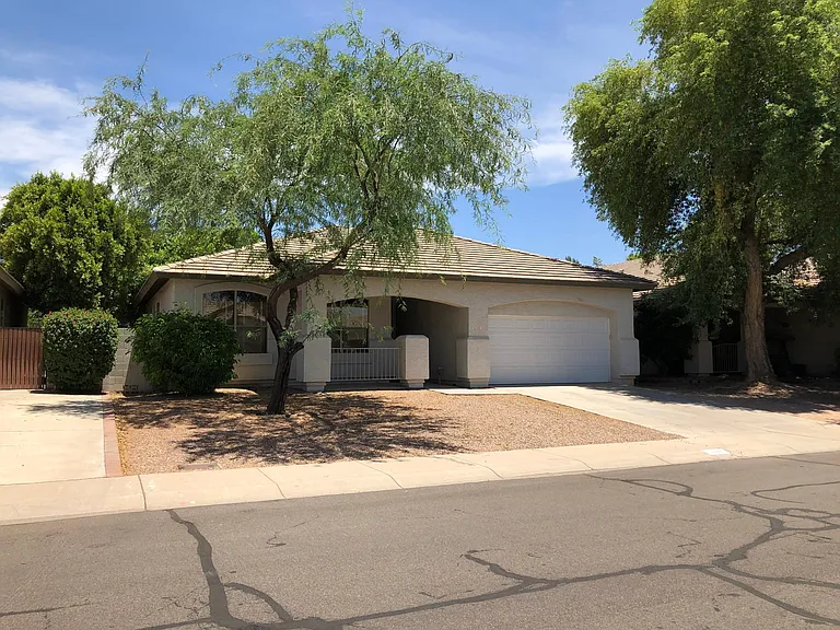 1141 N Joshua Tree Ln — Photo 1
