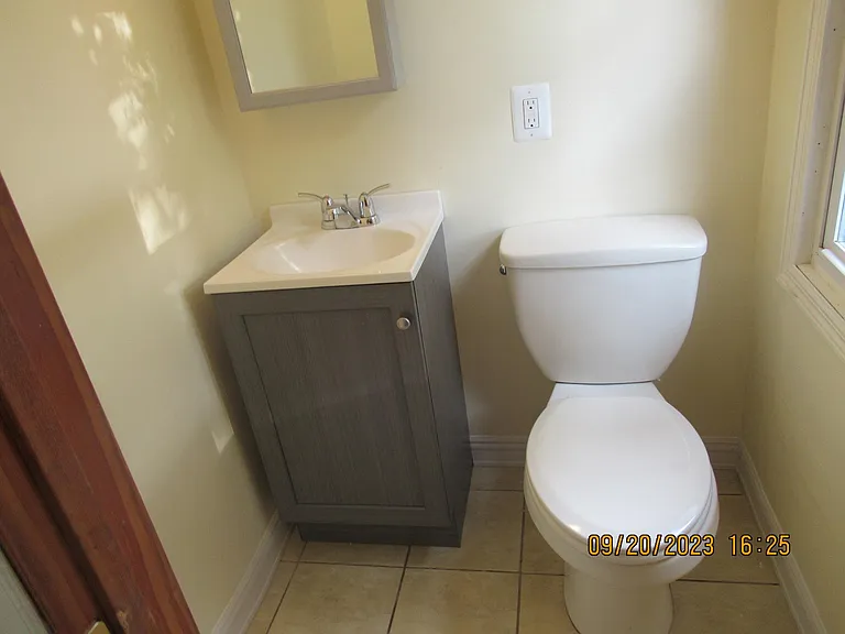 14118 Calumet Ave — Photo 10