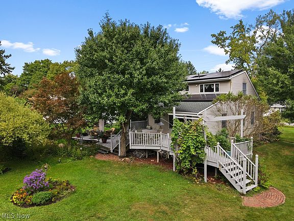 4th image of 11099 Albion Rd