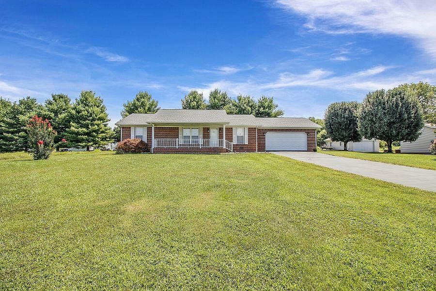 1st image of 118 Maple Way