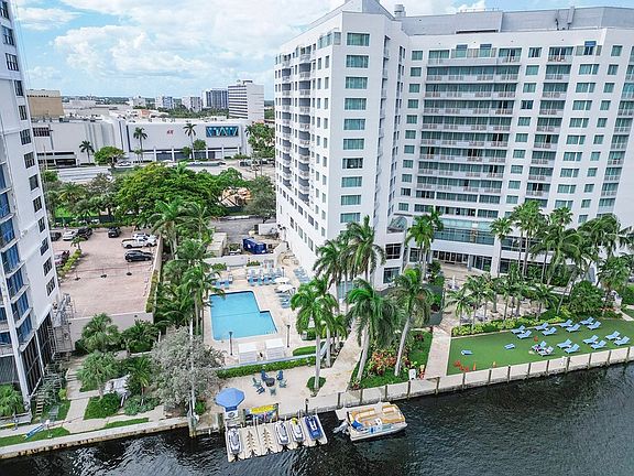 2nd image of 2670 E Sunrise Blvd #1115