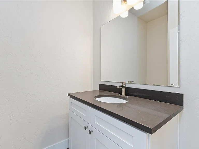 Cedar Crossing Luxury Townhomes — Photo 94
