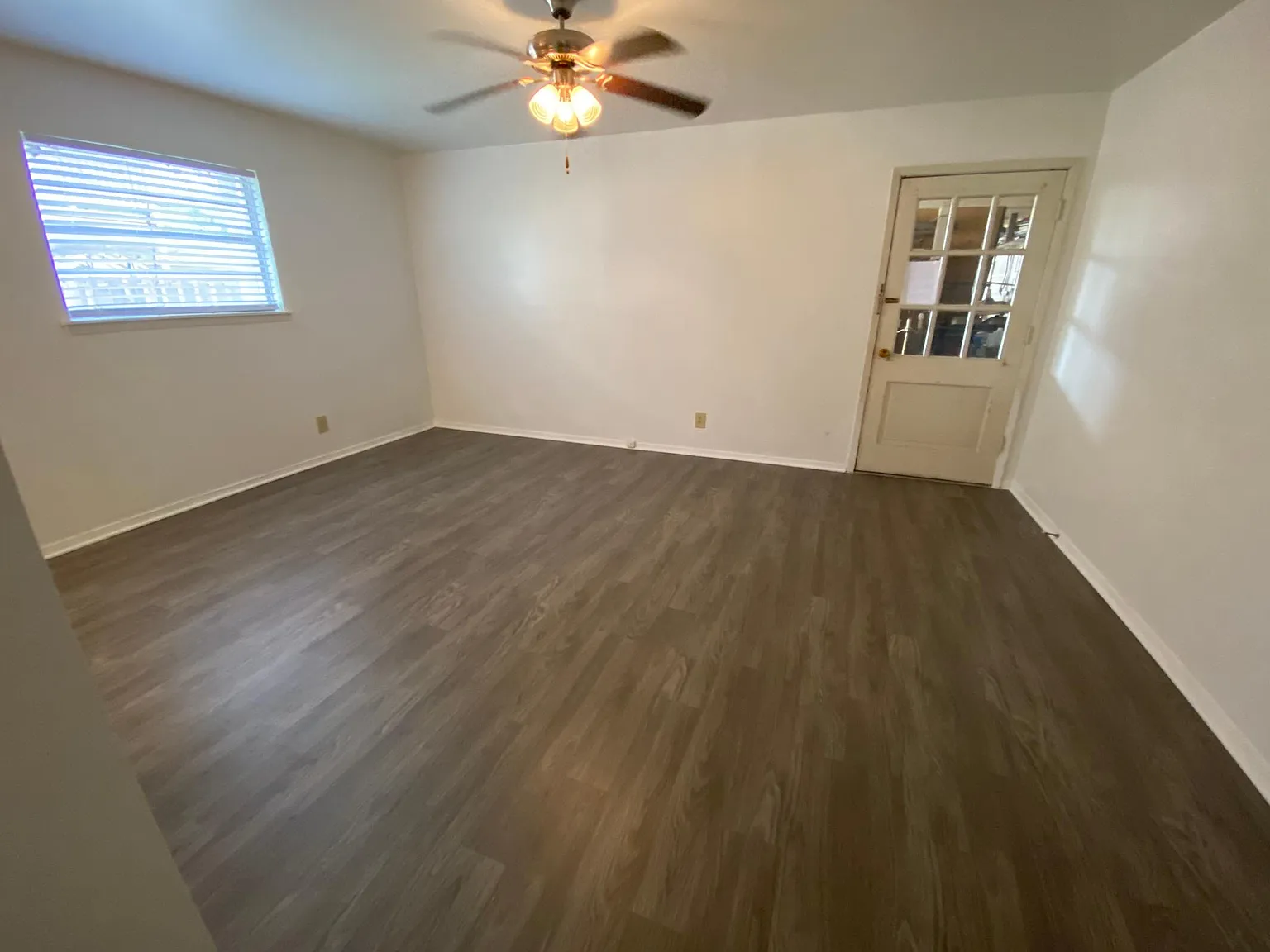 2 bed, 1400 sqft, $1,100 — Photo 4
