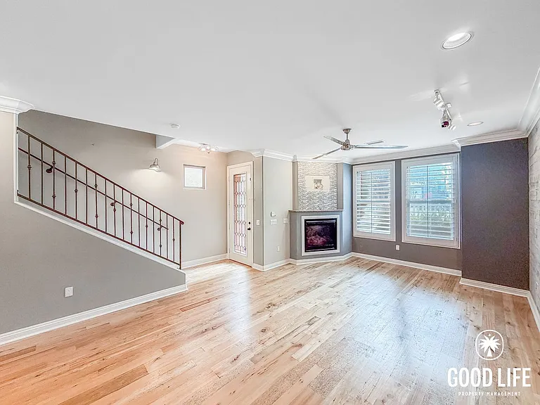 3947 Sequoia St — Photo 5