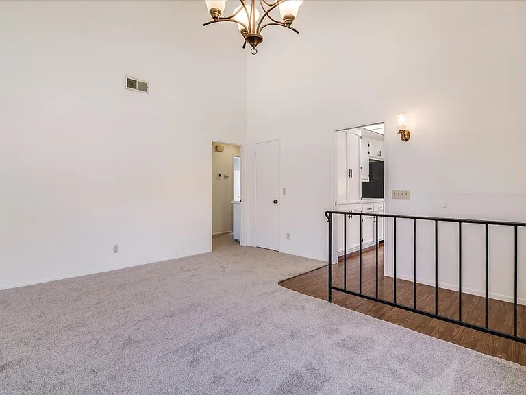 18 Stanford Cir — Photo 26