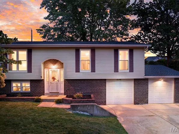 1862 Redwood Dr, Arnold, MO 63010