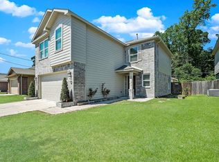9965 Kingfisher Dr, Conroe, TX 77385