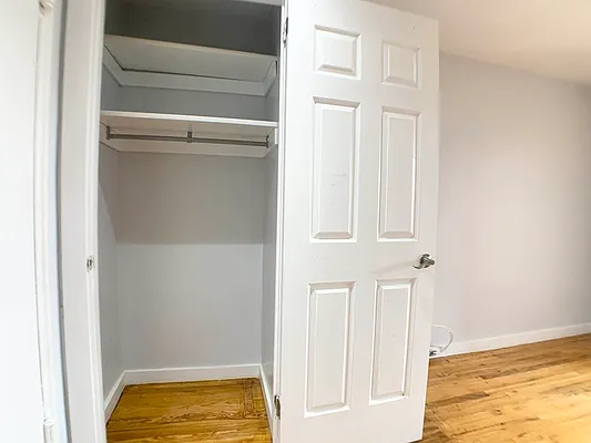 Rented by Premier One Realty LLC | media 18