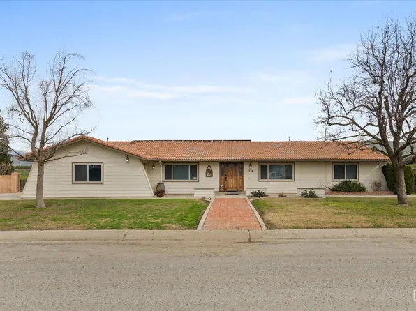 1394 State St, Porterville, CA 93257