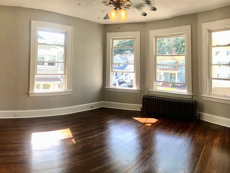 50 Catherine St #2 — Photo 8