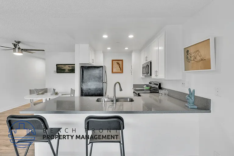 1625 Redondo Ave. — Photo 4