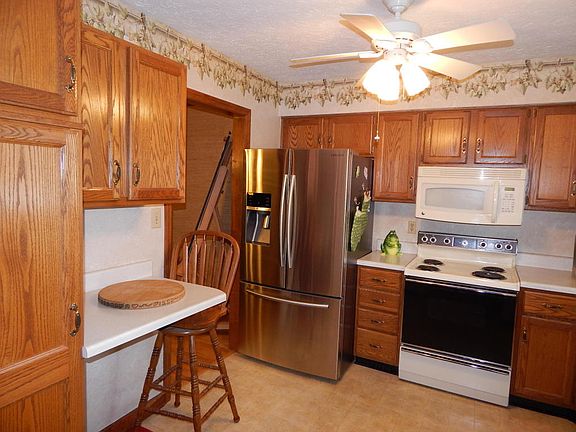5th image of 4436 Washington Ct
