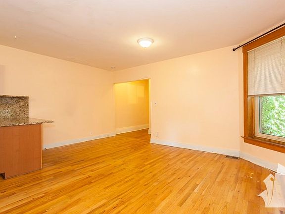 5th image of 1533 W Leland Ave #2e2nd