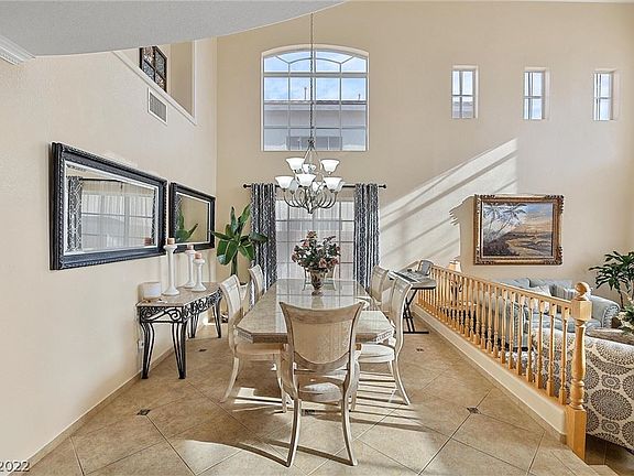 5th image of 880 Sterling Thorn Ct