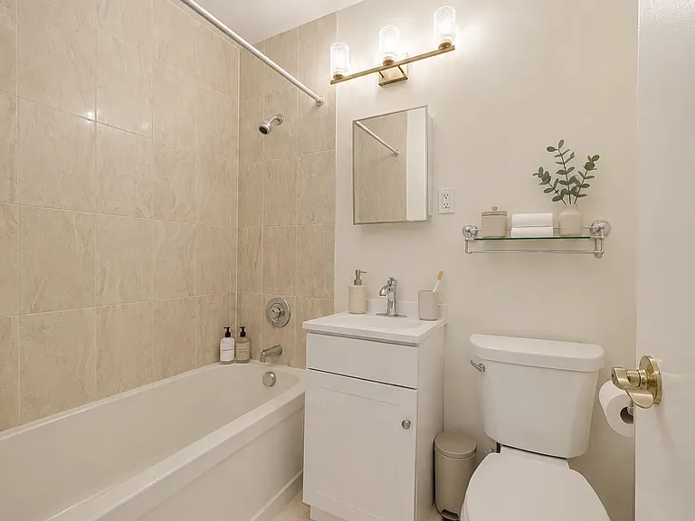 485 Kingston Rd #105 — Photo 35