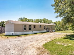398 N 1400 East Rd, Cowden, IL 62422