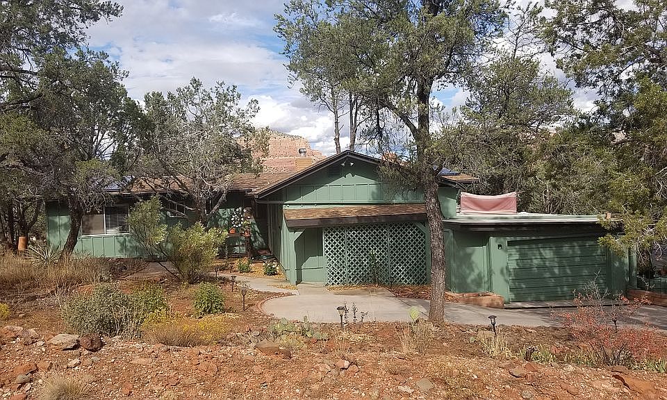 2nd image of 240 Appaloosa Dr