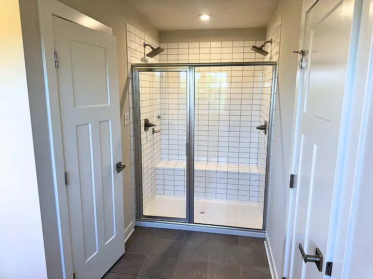 232 Regency Dr — Photo 25