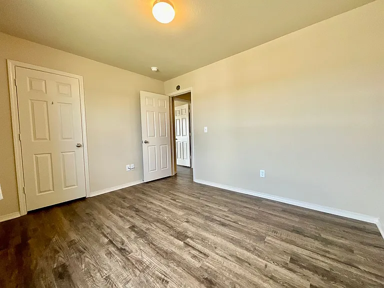 4401 Olympic Dr — Photo 20
