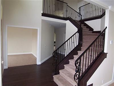 4th image of 1884 Oak Crest Dr
