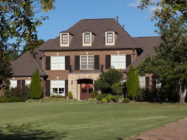 220 Southmill Dr, Eads, TN 38028