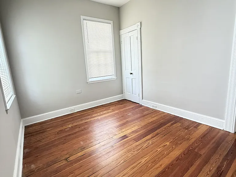 22 E Hamilton St — Photo 12