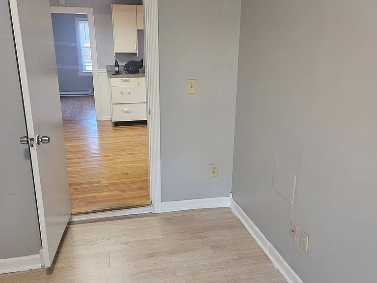 168 Curtis St — Photo 14
