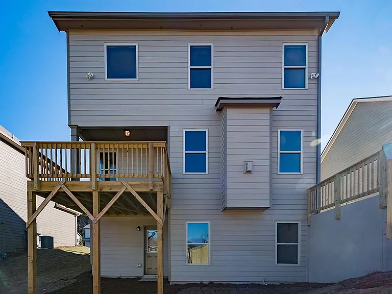 4125 Cordova Ln — Photo 2
