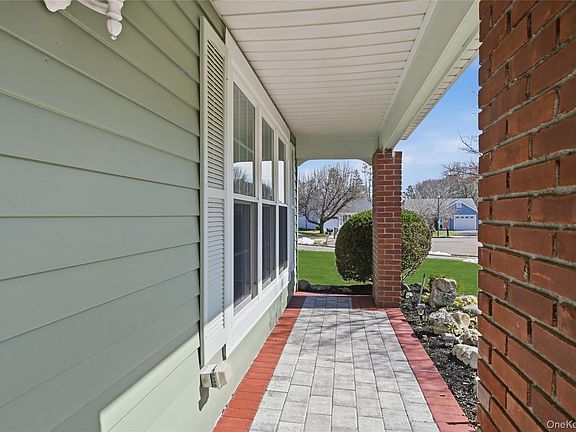 5th image of 506 Lancaster Court