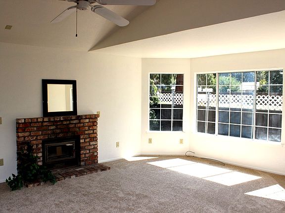 3rd image of 145 Stonybrook Dr