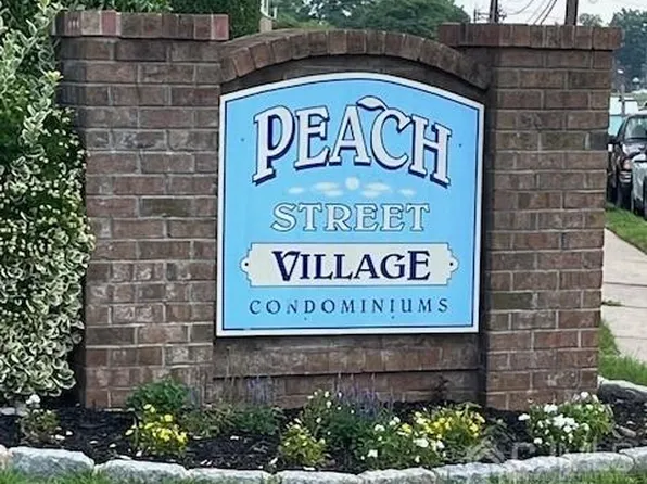 615 Peach St, Avenel, NJ 07001