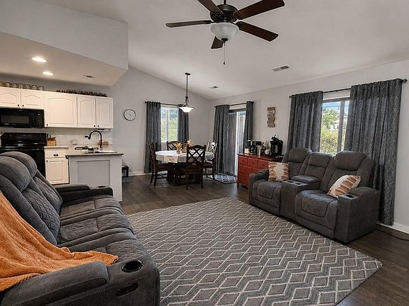 3rd image of 2025 Settlers Dr