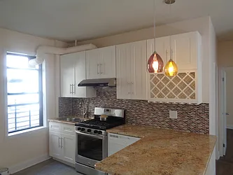 Rented by Zikos Realty Services