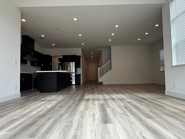 2918 Turner Ave — Photo 29